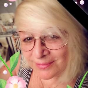 Meet your Posher, Erika